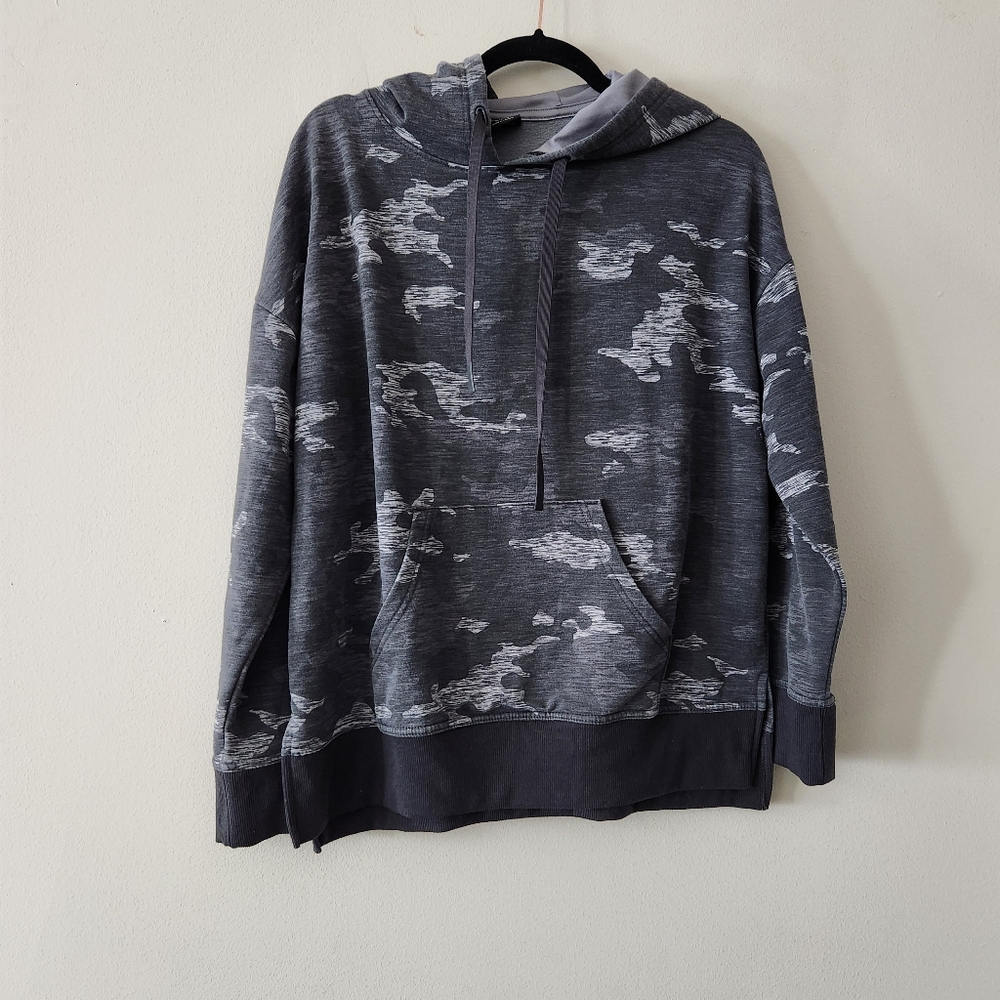 Athletic Works Gray Sweatshirt Hoodie Urban Camo Kids Medium 8-10